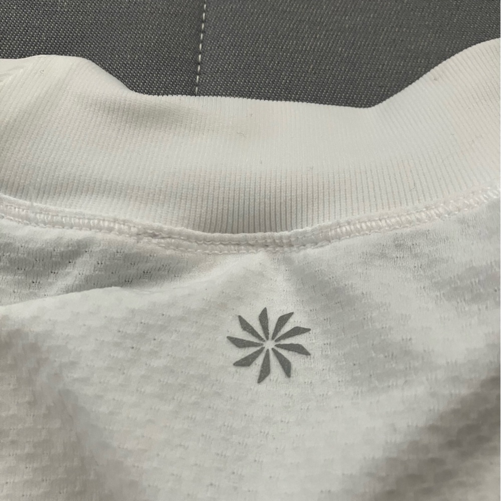 Athleta - XL- Momentum White Seamless Tank Top Racerback Yoga Gym Workout - Picture 8 of 14